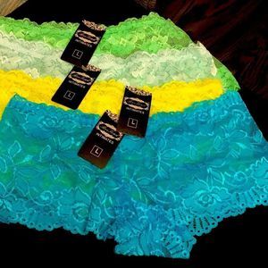 NWT Lace Boy Shorts - L